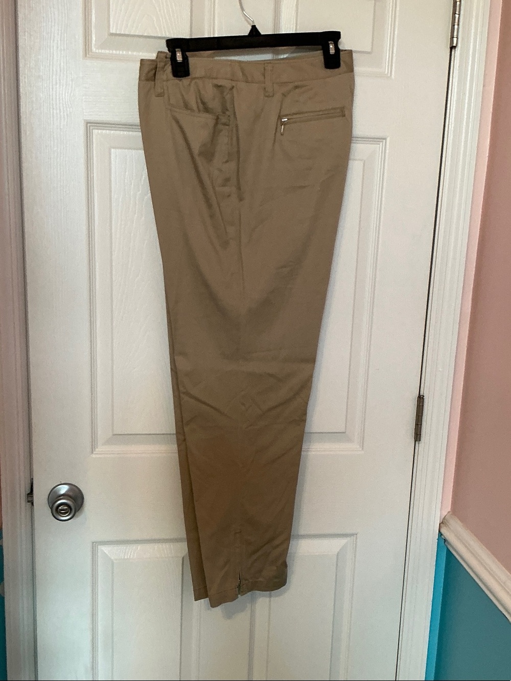 Peter Nygard Khaki Chinos - Classic Straight Leg